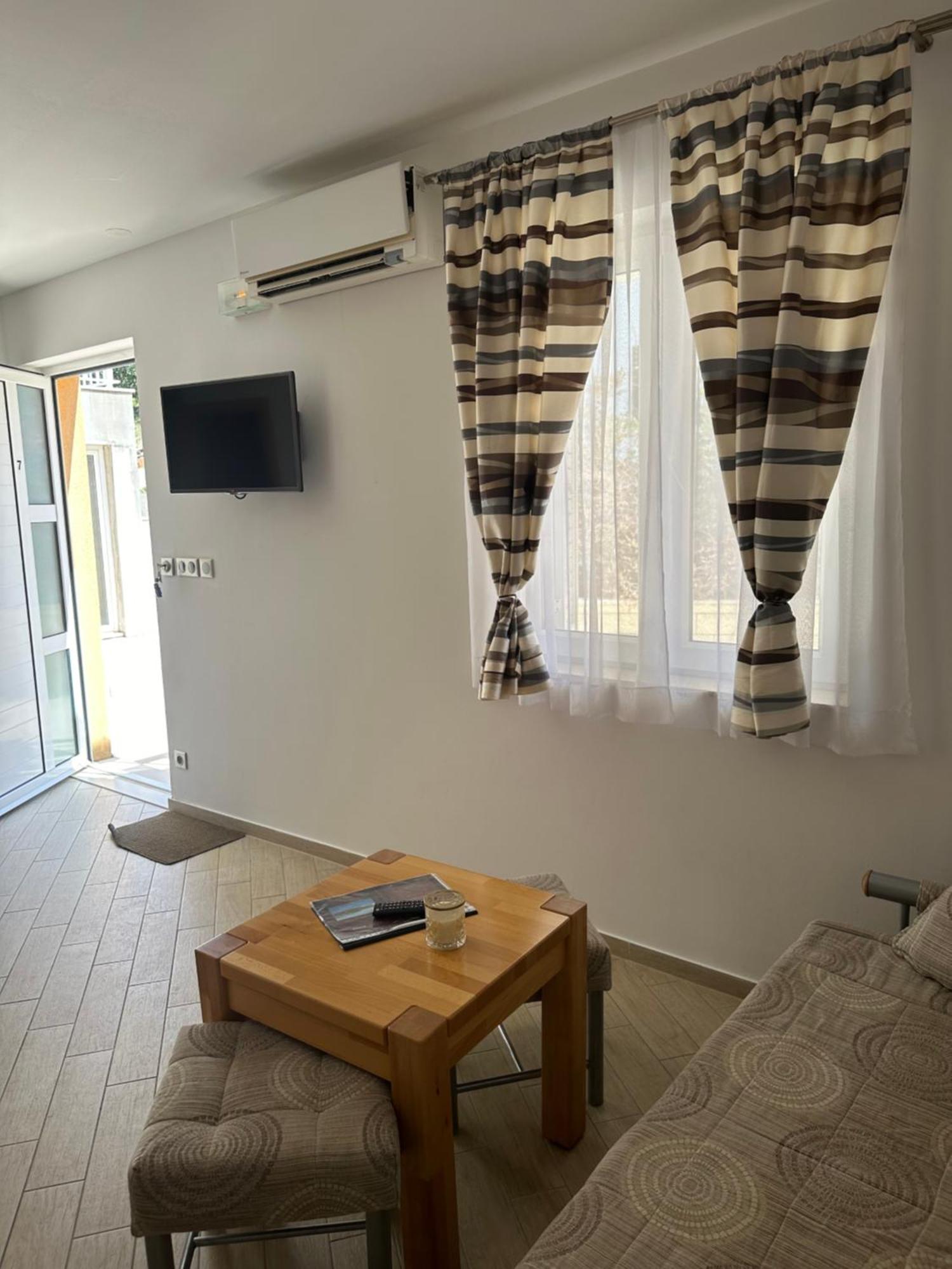 Apartments Villa Eva Slano Eksteriør bilde