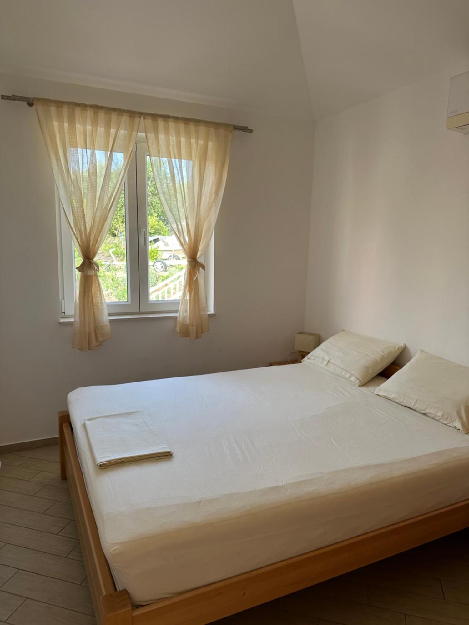 Apartments Villa Eva Slano Eksteriør bilde