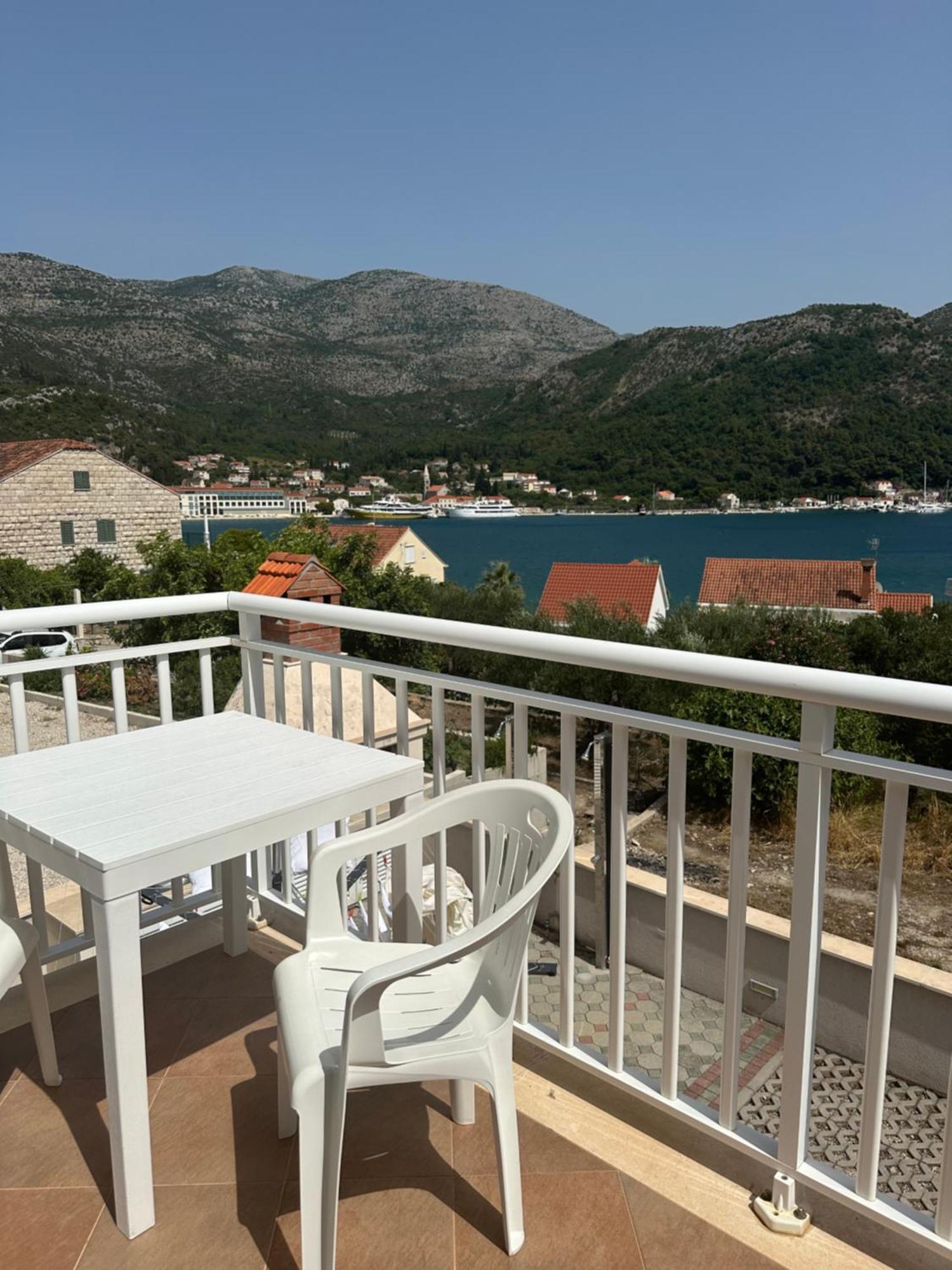 Apartments Villa Eva Slano Eksteriør bilde