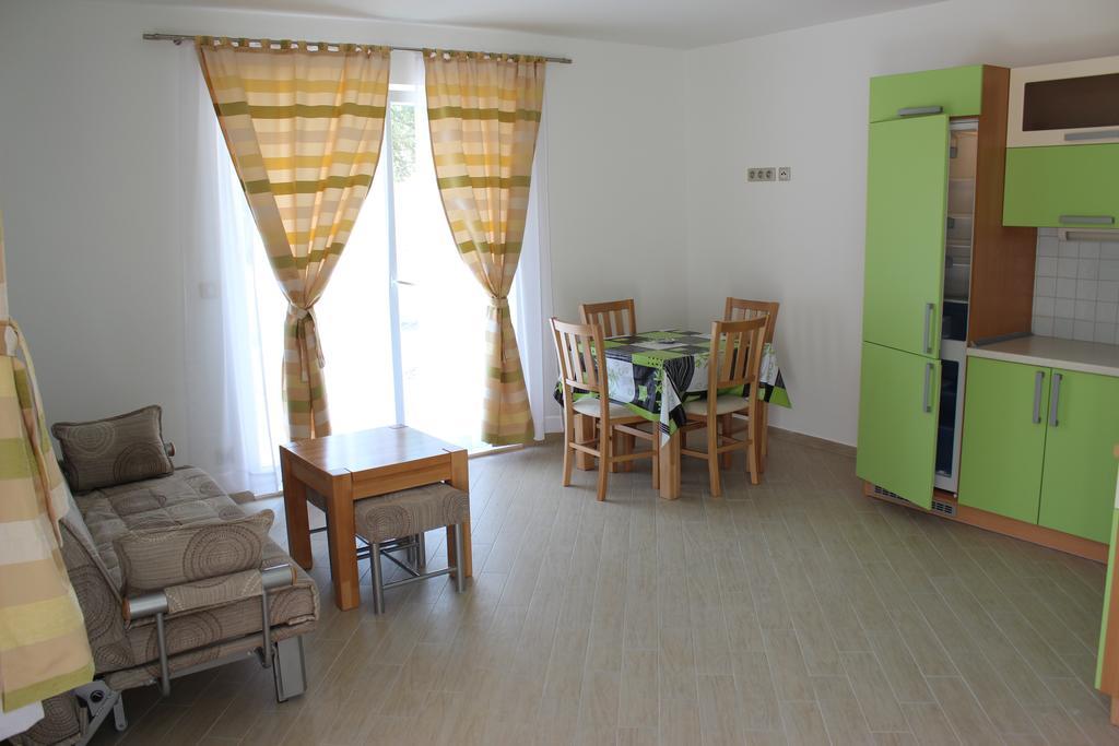 Apartments Villa Eva Slano Rom bilde